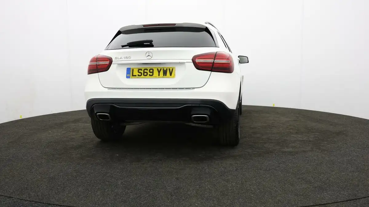 2019-mercedes-benz-gla-class-16-gla-180-urban-edition-7g-dct-big-69