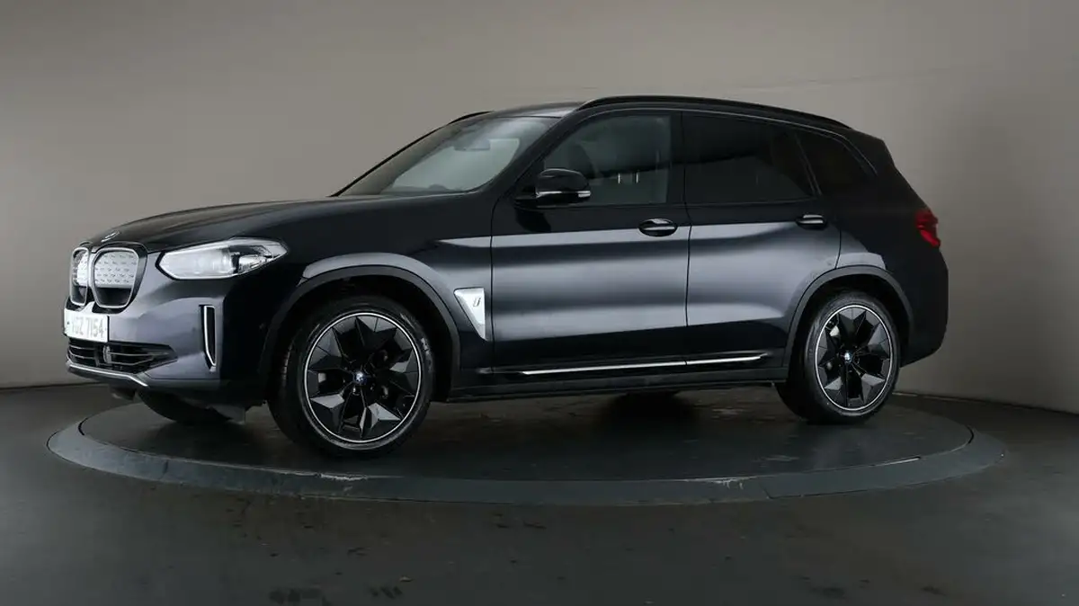 2021-bmw-ix3-e-premier-edition-big-34