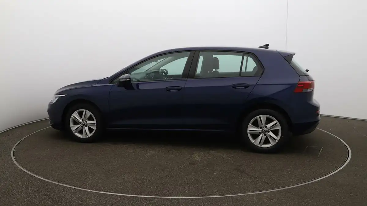 2022-volkswagen-golf-15-tsi-life-130ps-hatchback-big-49