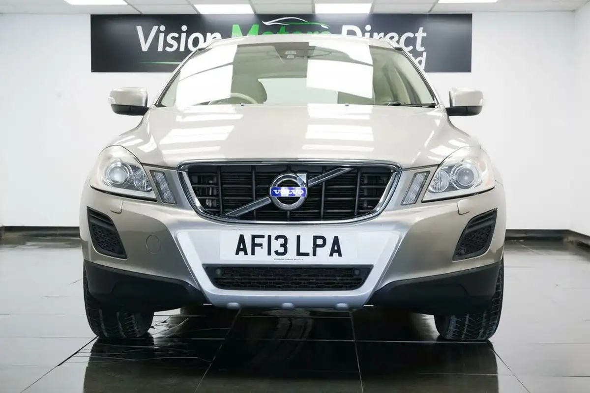2013-volvo-xc60-24td-d5-se-lux-215bhp-nav-geartronic-big-1