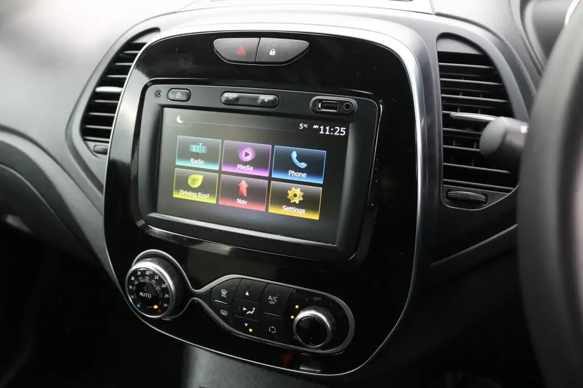 2019-renault-captur-15dci-iconic-90bhp-energy-ss-edc-auto-big-28
