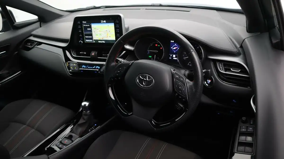 2021-toyota-c-hr-18-vvt-i-gr-sport-big-9