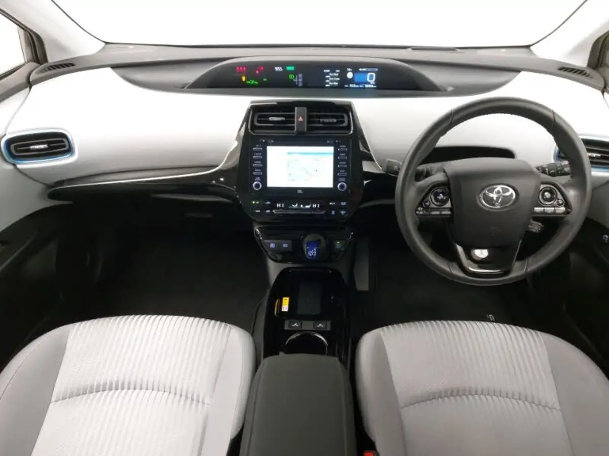 2022-toyota-prius-18-vvt-i-business-edition-plus-cvt-big-2