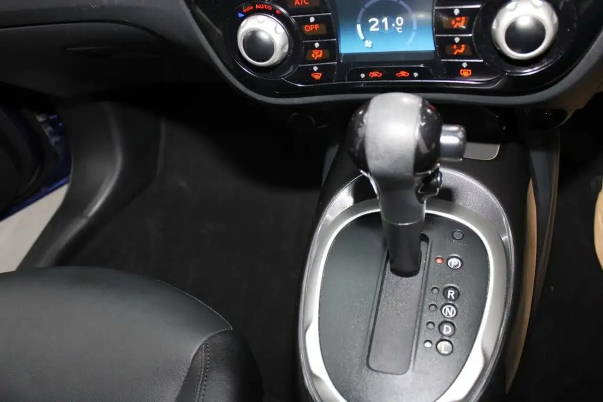 2018-nissan-juke-16-tekna-117ps-1598cc-xtronic-cvt-big-24