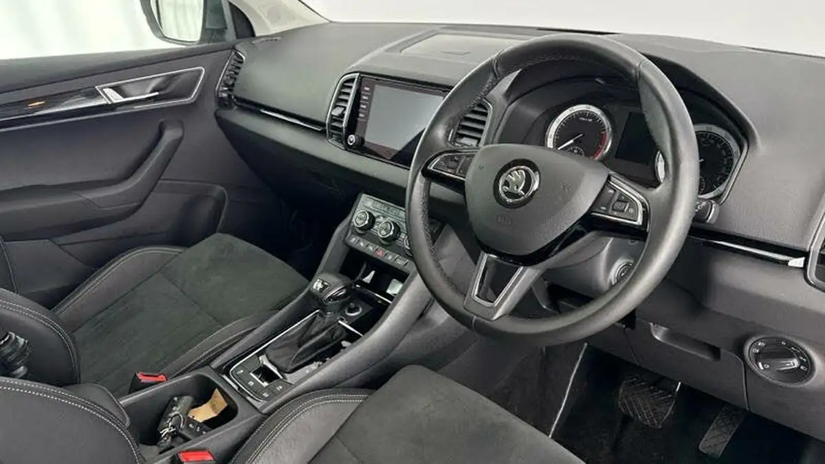 2019-skoda-karoq-15-tsi-se-l-dsg-big-5