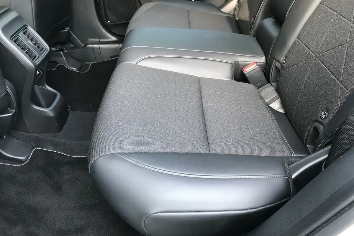 2022-honda-hr-v-15-i-mmd-advance-big-11