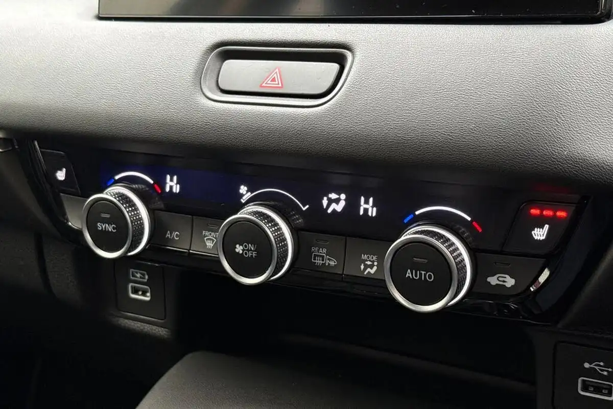 2022-honda-hr-v-15-i-mmd-advance-big-13