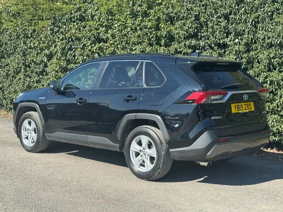 2019-toyota-rav4-25-vvt-i-icon-big-30