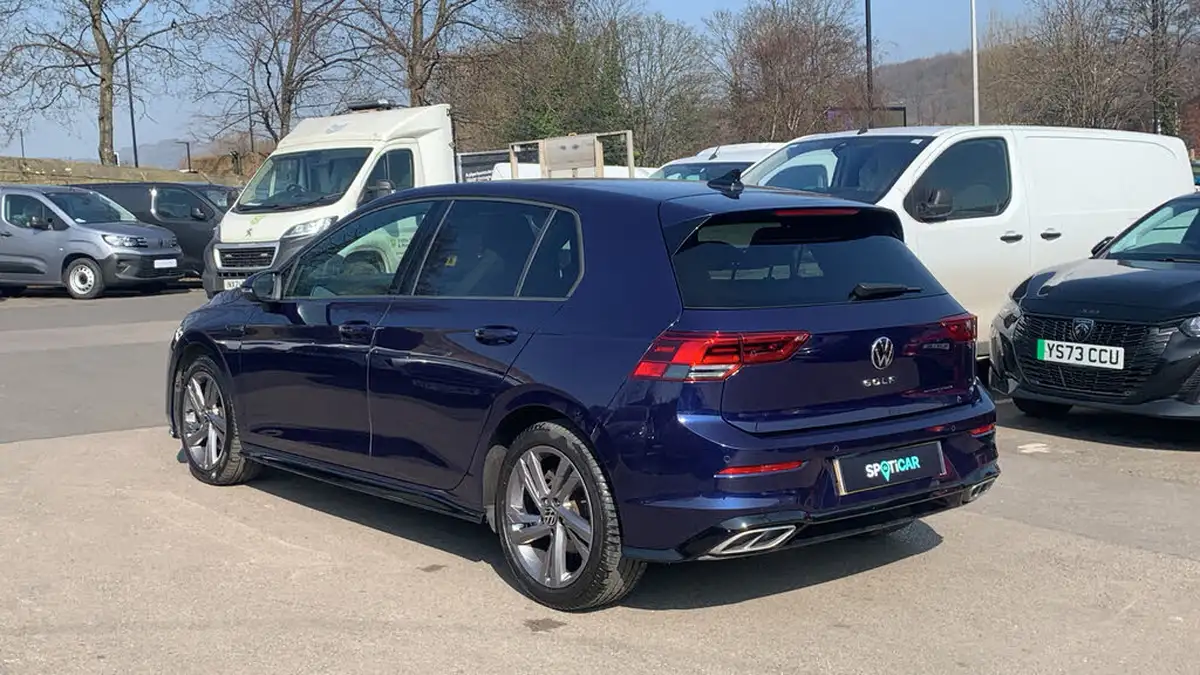 2022-volkswagen-golf-15-tsi-r-line-130ps-hatchback-big-4