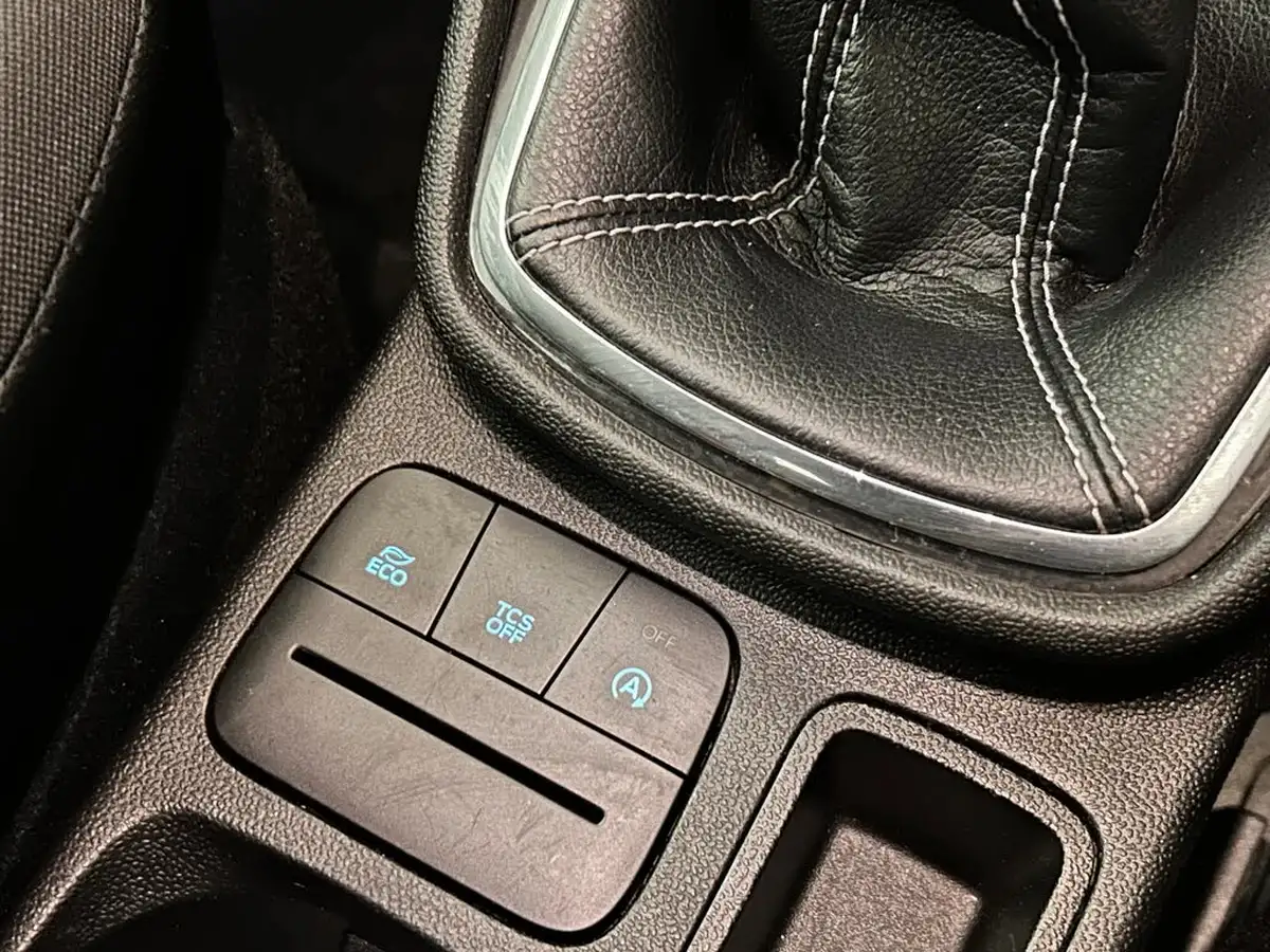 2018-ford-fiesta-10t-st-line-140ps-5d-big-33