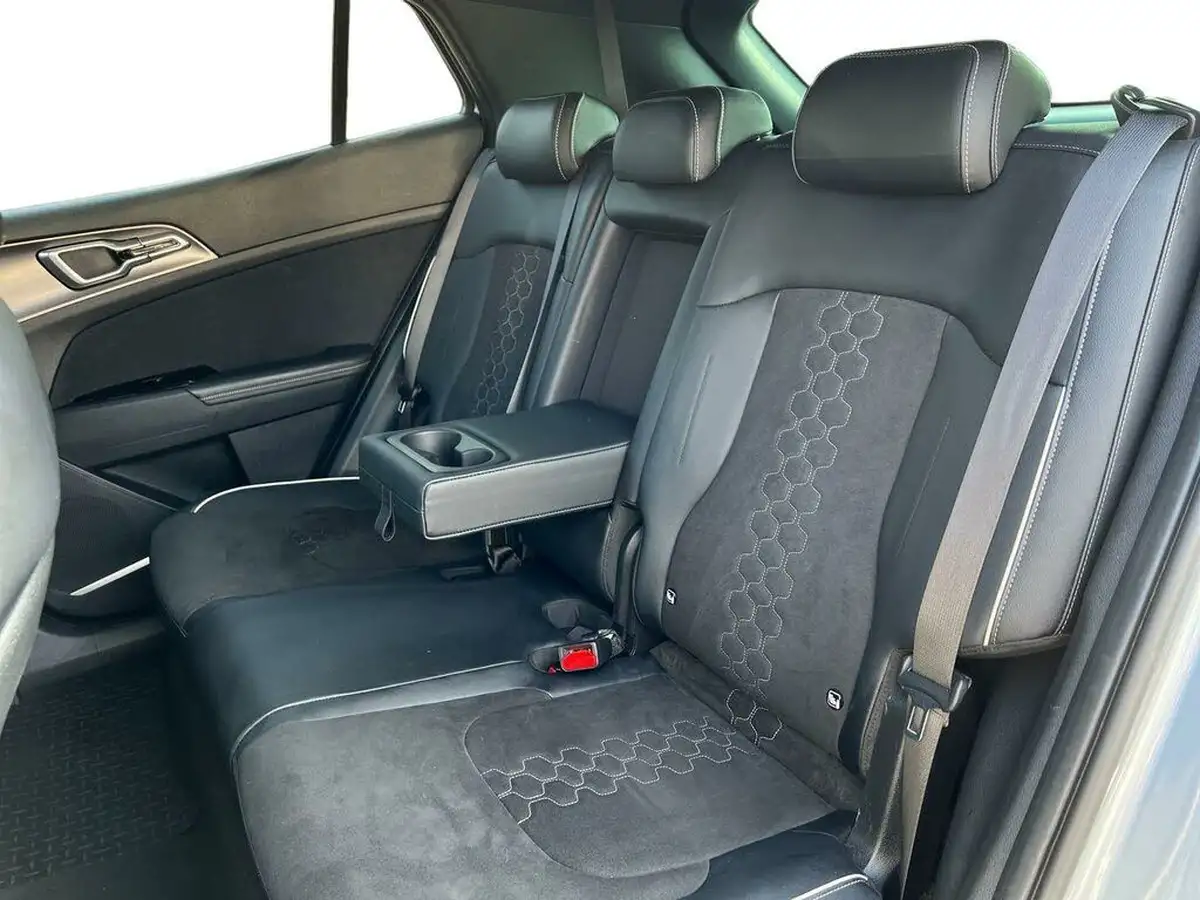 2023-kia-sportage-16-t-gdi-gt-line-261bhp-awd-phev-auto-big-7