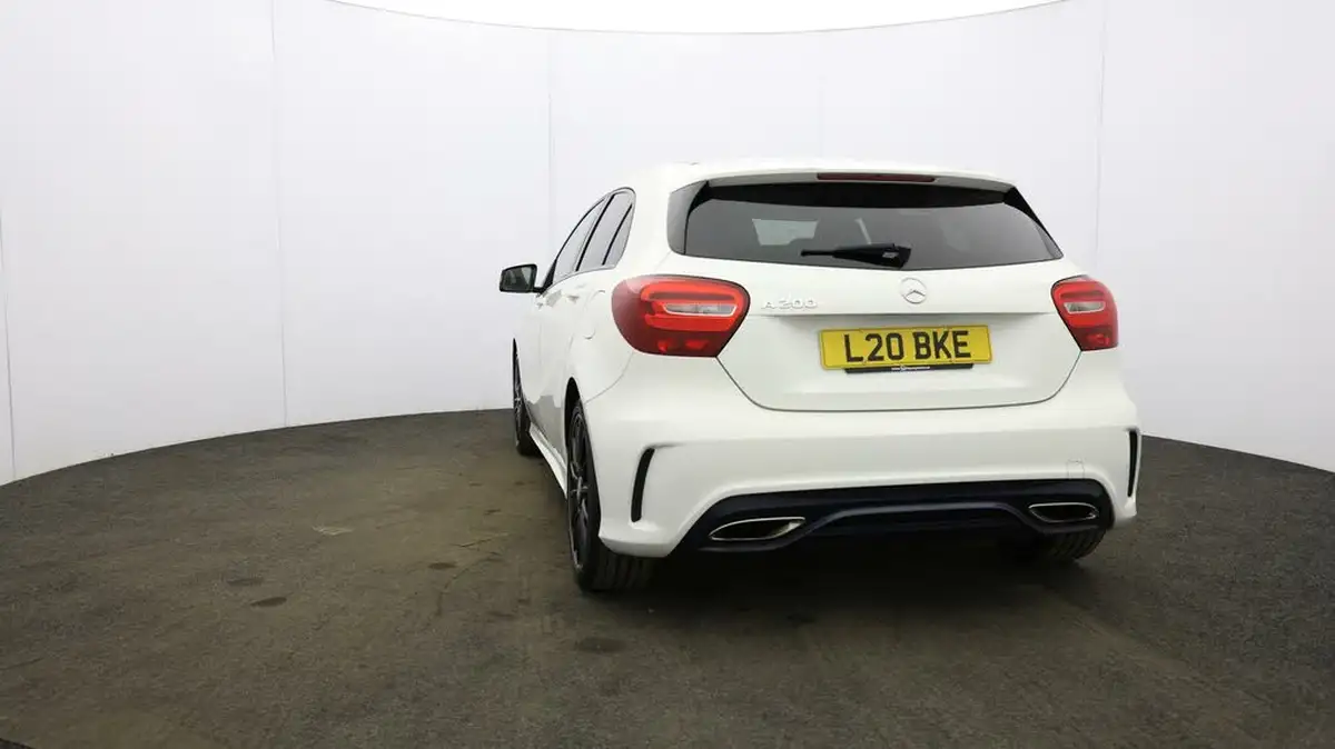 2017-mercedes-benz-a-class-16-a200-amg-line-ss-7g-dct-big-55