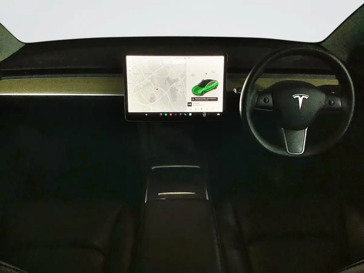2020-tesla-model-3-e-standard-plus-big-2