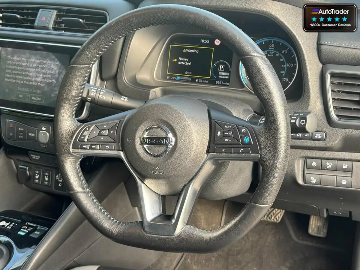 2020-nissan-leaf-e-tekna-big-10