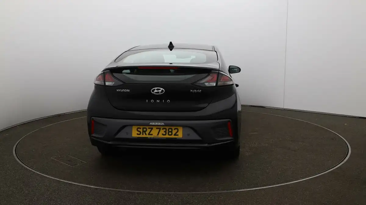 2021-hyundai-ioniq-16-gdi-premium-hybrid-big-6