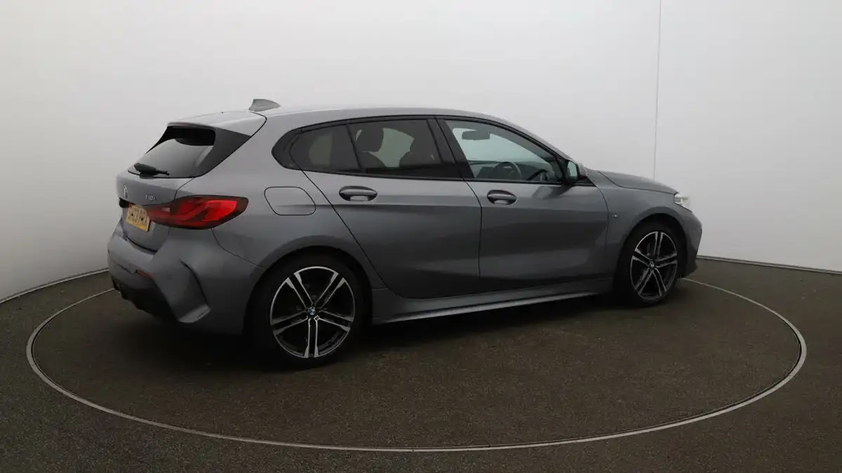 2023-bmw-1-series-15-118i-m-sport-lcp-dct-big-45