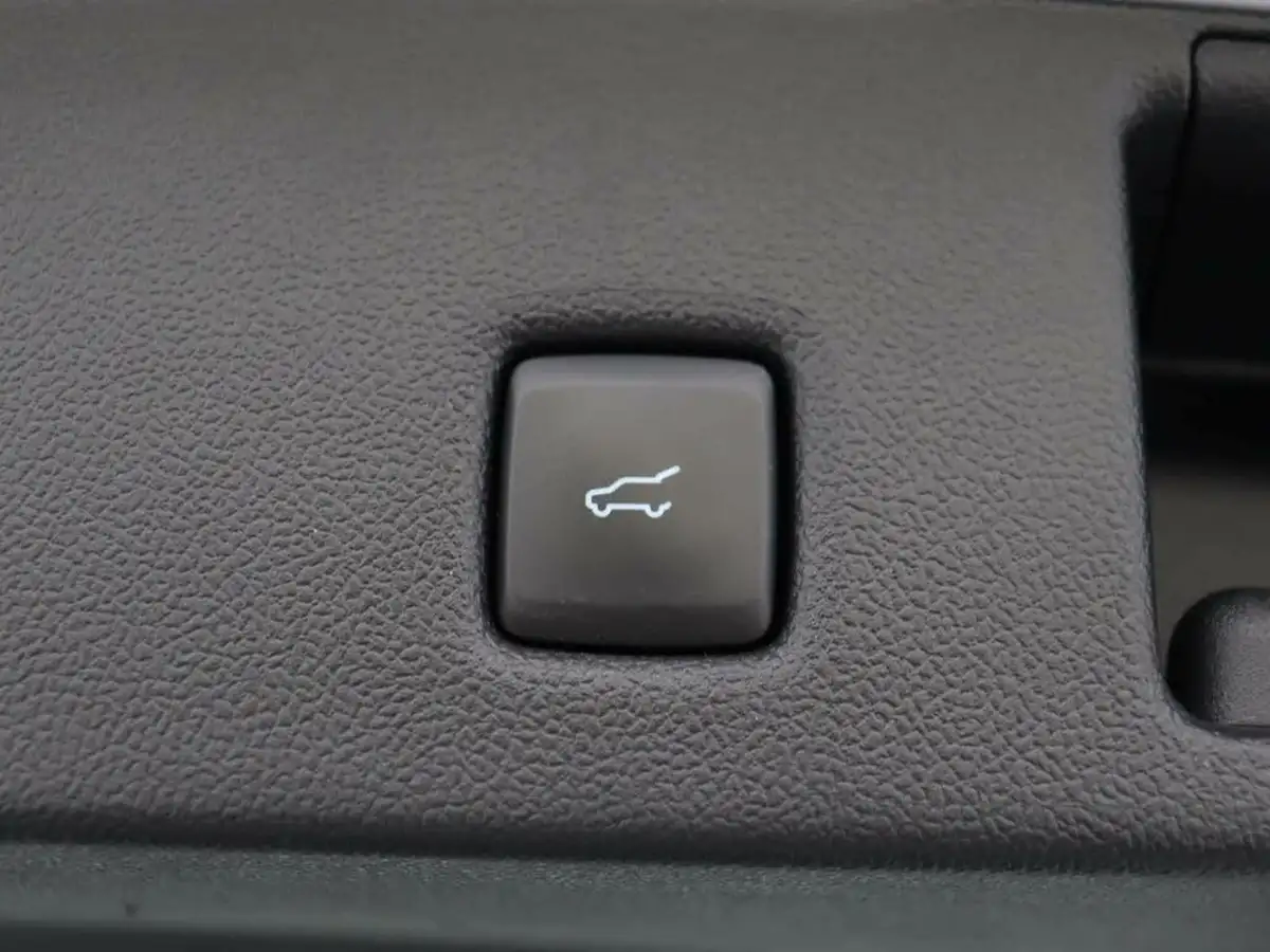 2023-ford-kuga-25t-st-line-edition-190ps-fhev-big-10