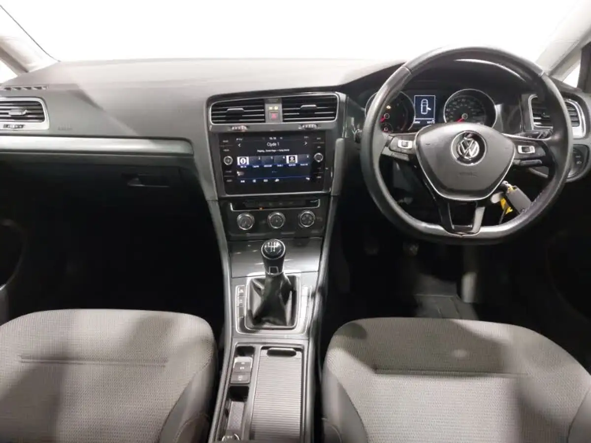2019-volkswagen-golf-16tdi-match-hatchback-5d-big-2