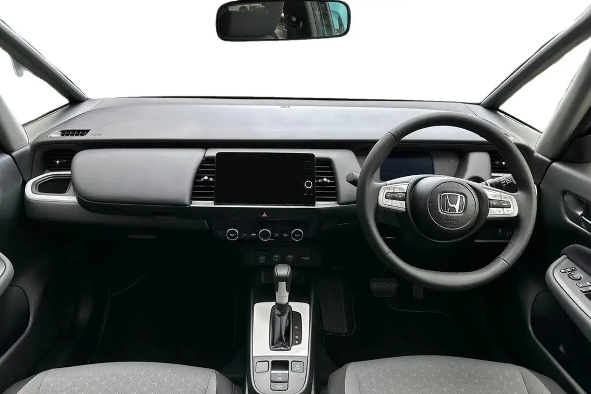 2025-honda-jazz-15-i-mmd-elegance-big-16