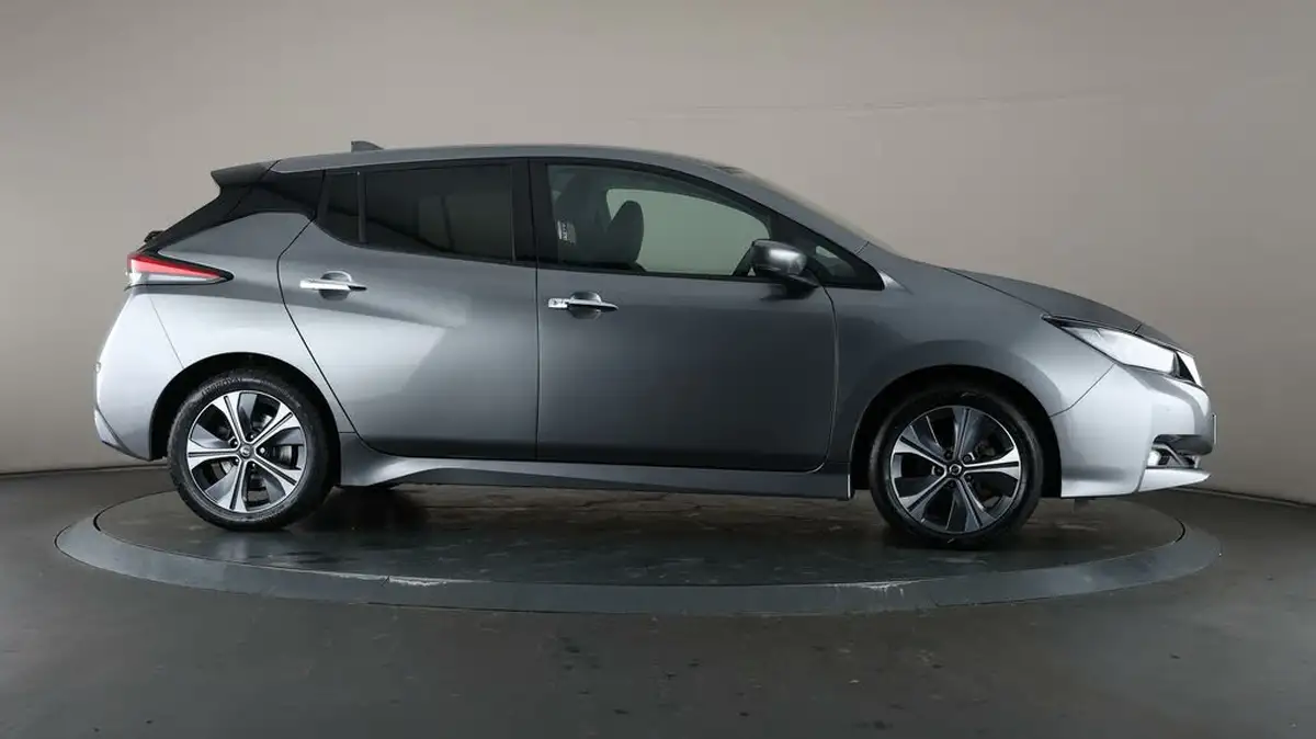 2021-nissan-leaf-e-n-connecta-big-51