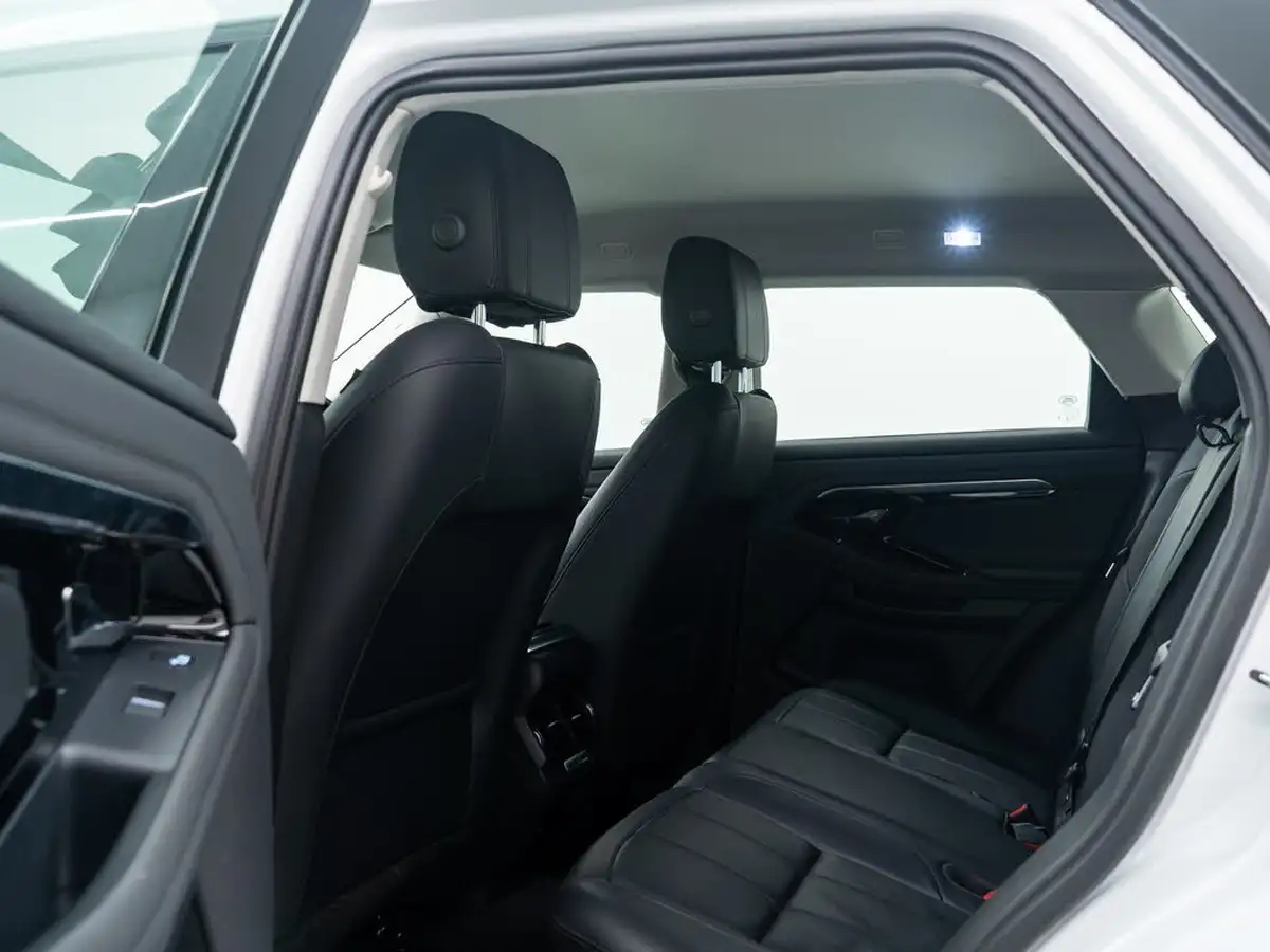 2021-land-rover-range-rover-evoque-15-p300e-se-big-13