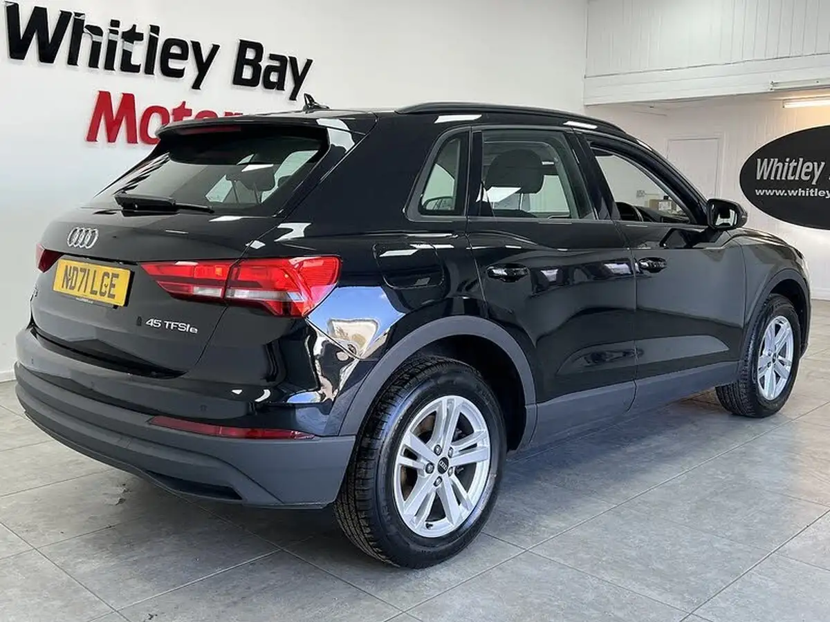 2022-audi-q3-14-45-tfsi-e-technik-big-2