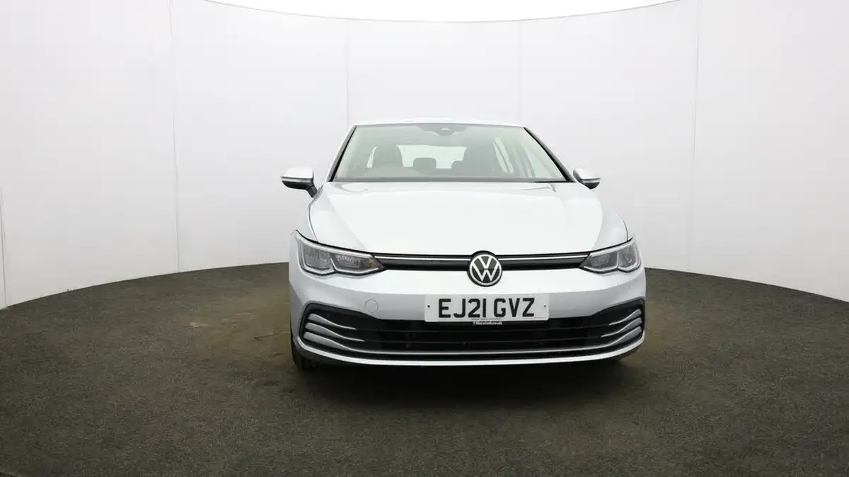 2021-volkswagen-golf-10-etsi-life-hatchback-big-33