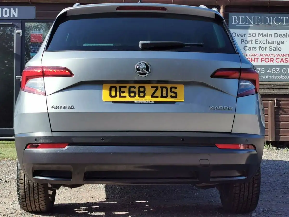 2019-skoda-karoq-15-tsi-se-l-dsg-big-30