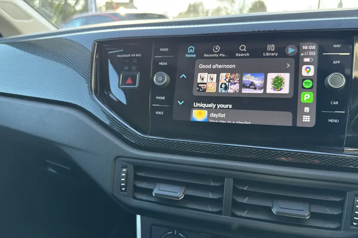 2023-volkswagen-polo-10-tsi-life-dsg-big-27