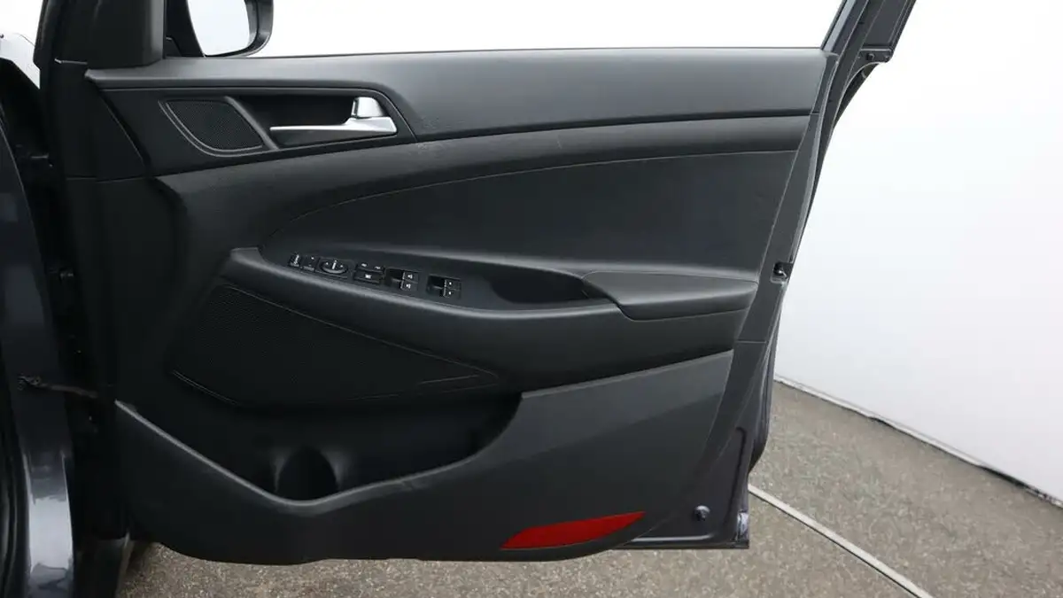 2020-hyundai-tucson-16-gdi-se-nav-big-15