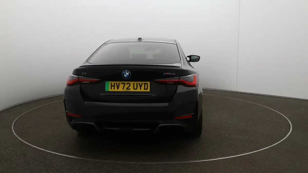 2022-bmw-i4-e-m50-big-53