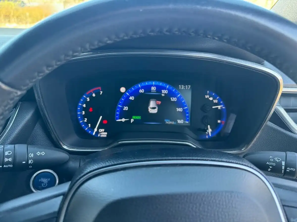 2021-toyota-corolla-18-vvt-i-design-trk-touring-sports-5d-big-9