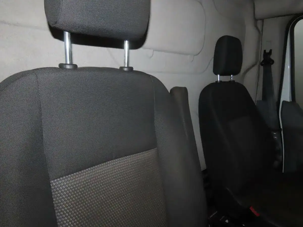2018-ford-transit-20tdci-350-l2h3-130pseu6-panel-van-big-7