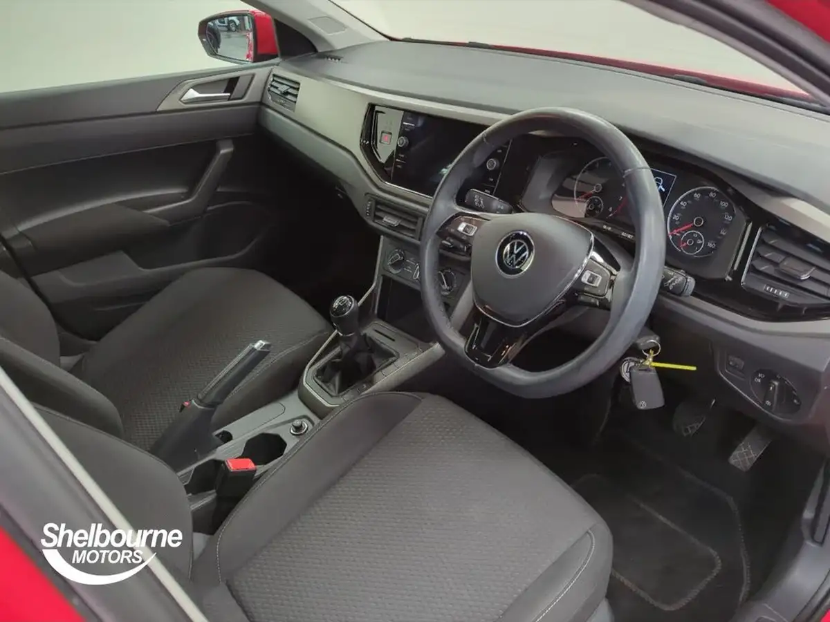 2021-volkswagen-polo-10-match-big-7