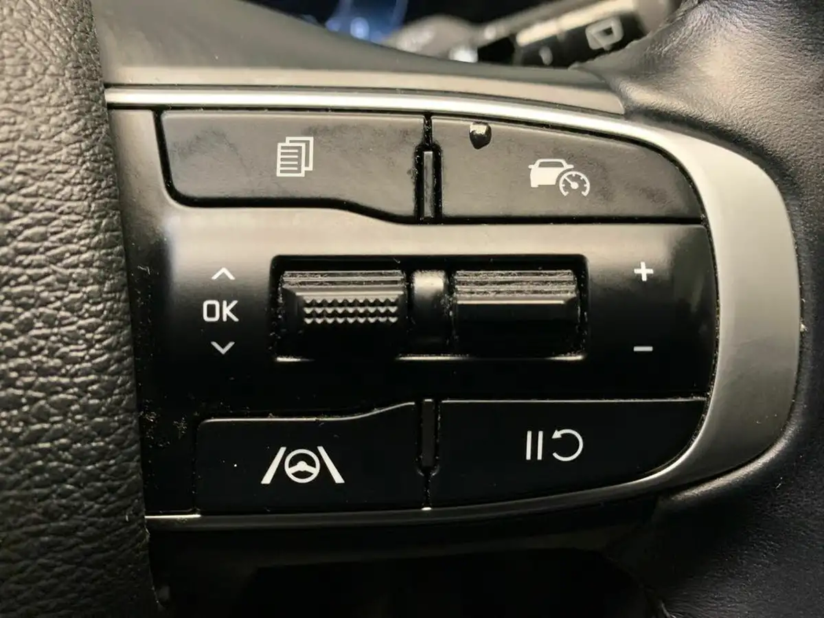 2023-kia-sportage-16-t-gdi-3-148bhp-big-21