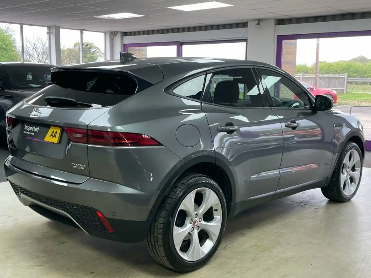 2019-jaguar-e-pace-20-i4d-hse-180ps-big-9