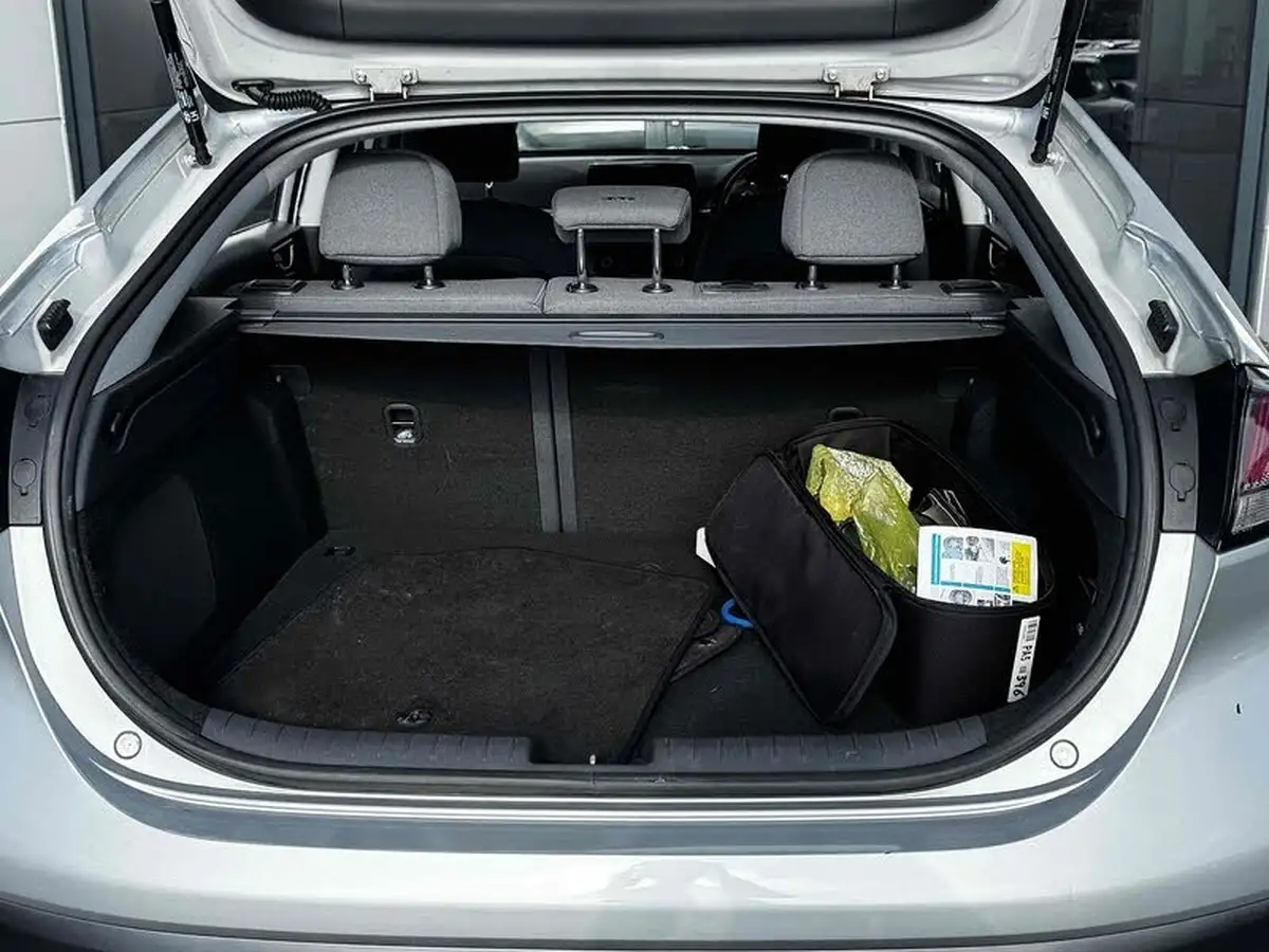 2020-hyundai-kona-e-premium-136ps-39kwh-big-17