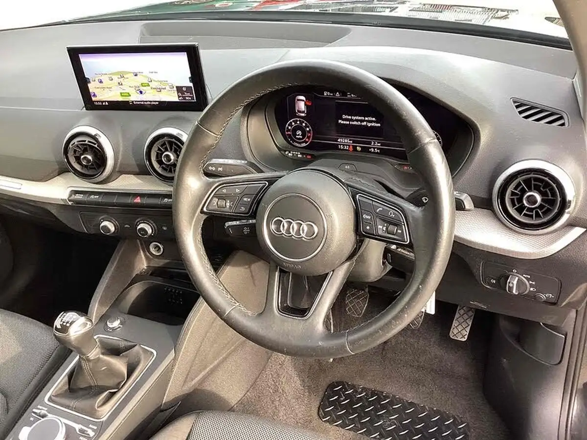 2021-audi-q2-10-30-tfsi-sport-big-11