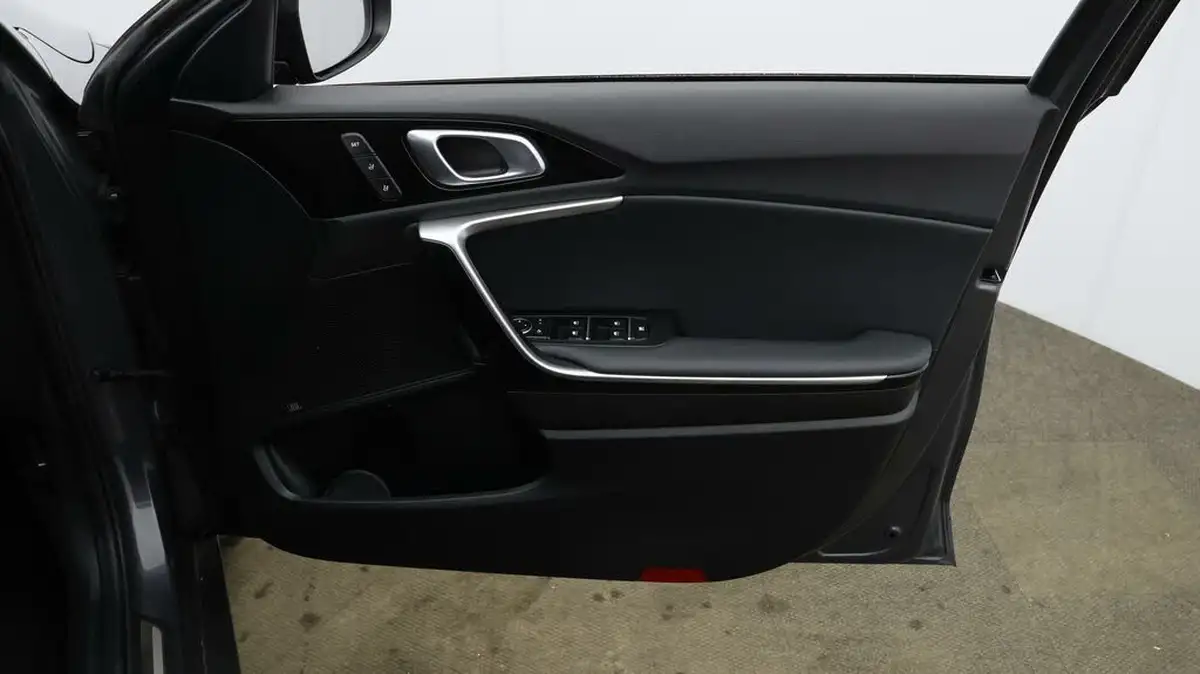 2023-kia-xceed-15-t-gdi-gt-line-s-158bhp-big-14