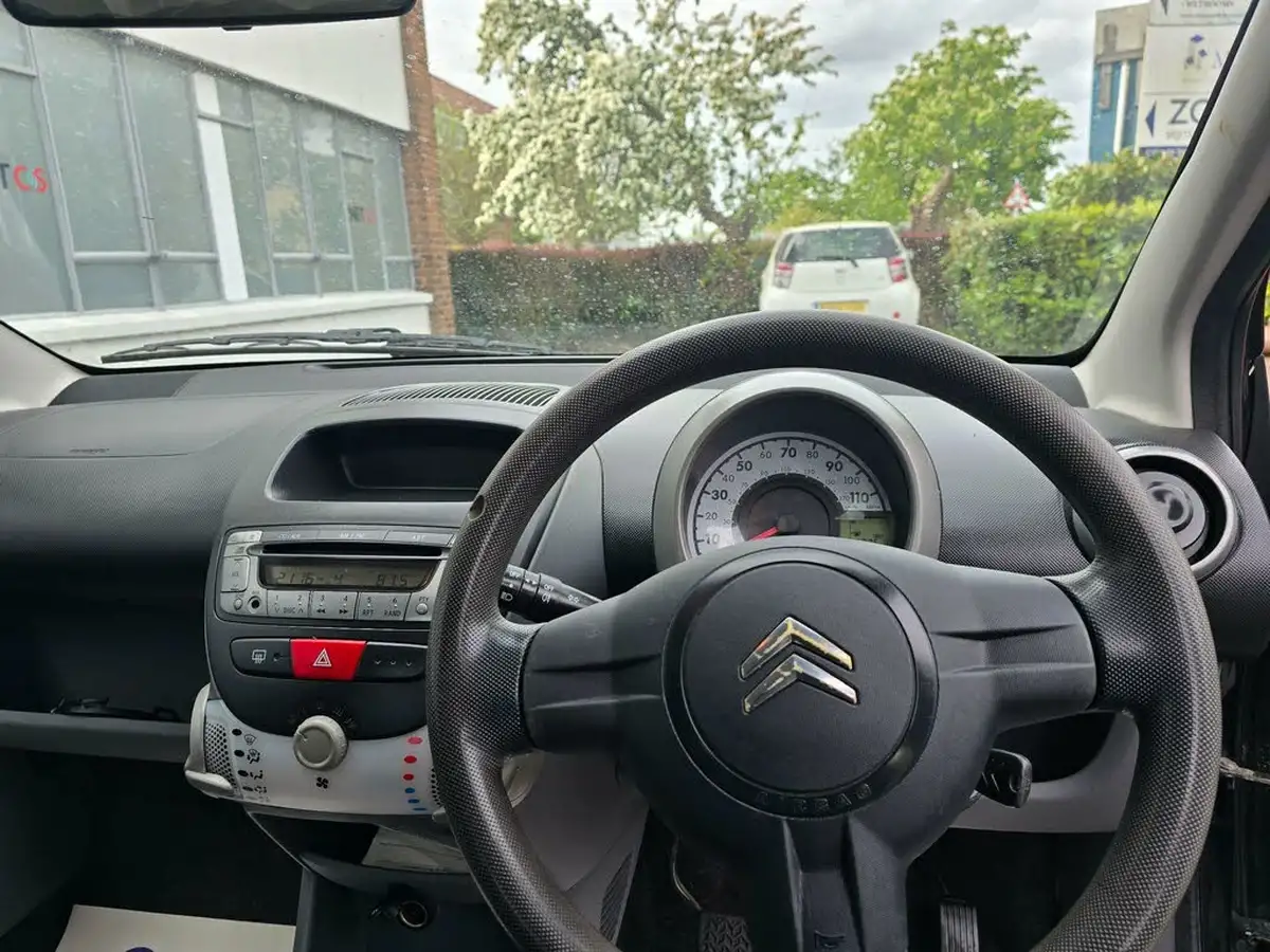 2009-citroen-c1-10-vt-3d-big-13