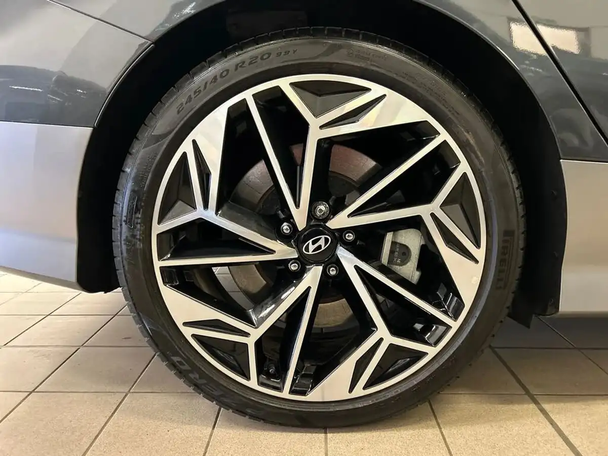 2024-hyundai-ioniq-6-e-premium-228ps-single-rwd-big-7