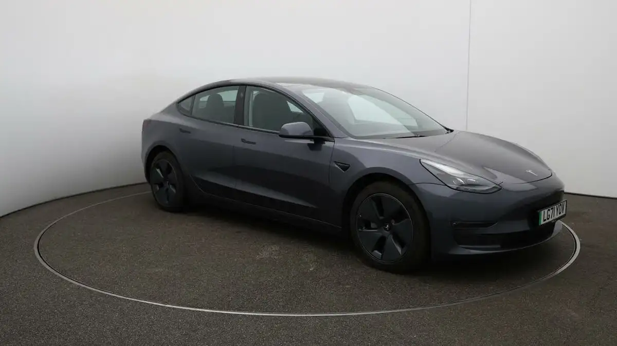 2021-tesla-model-3-e-long-range-awd-big-36
