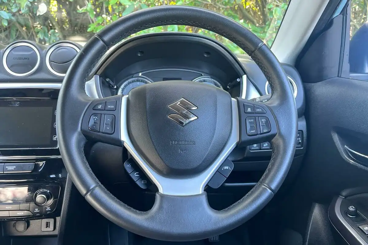 2019-suzuki-vitara-10-boosterjet-sz-t-allgrip-big-11