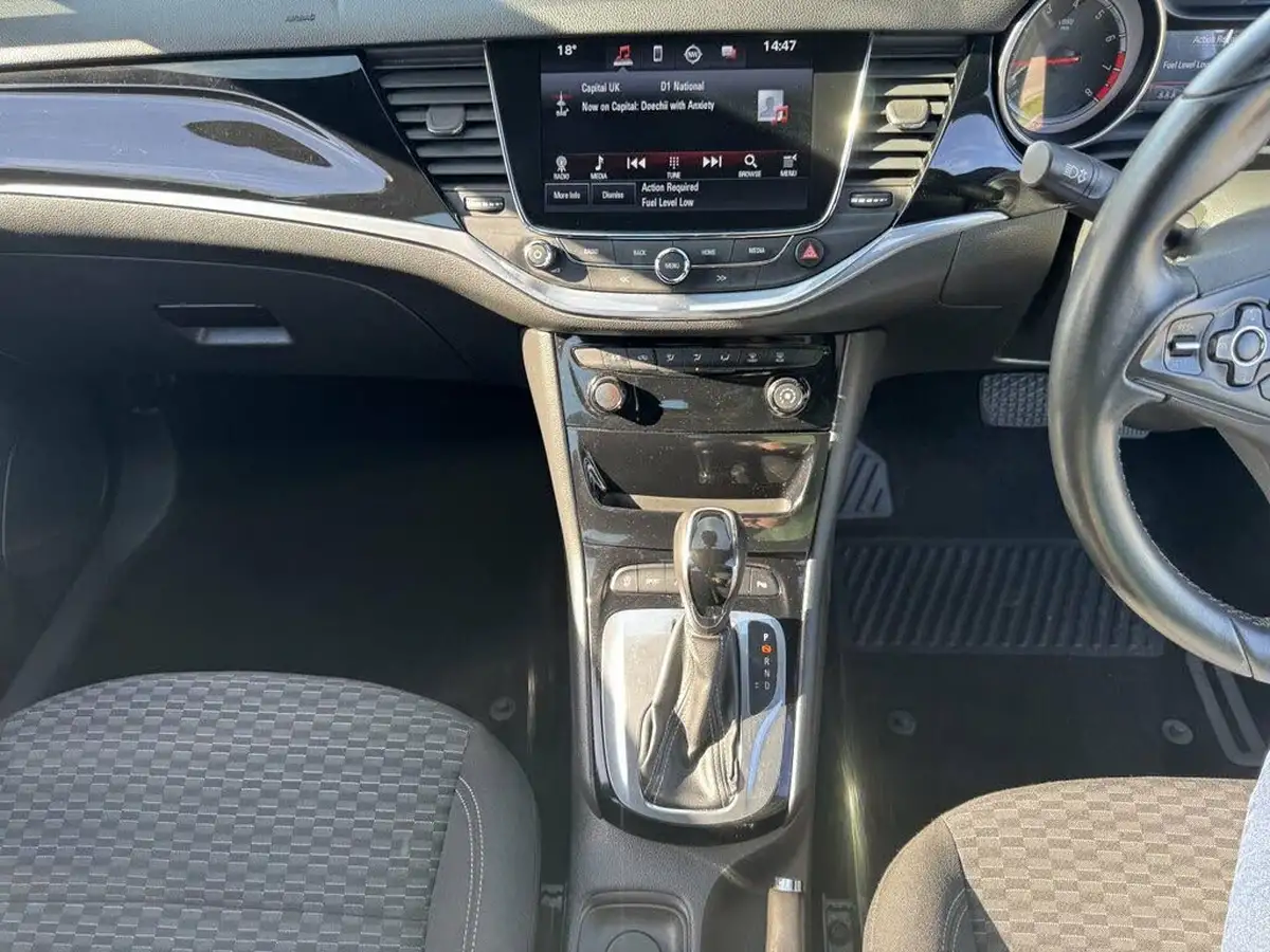 2016-vauxhall-astra-14i-16v-turbo-sri-nav-150ps-ss-hatchback-auto-big-43