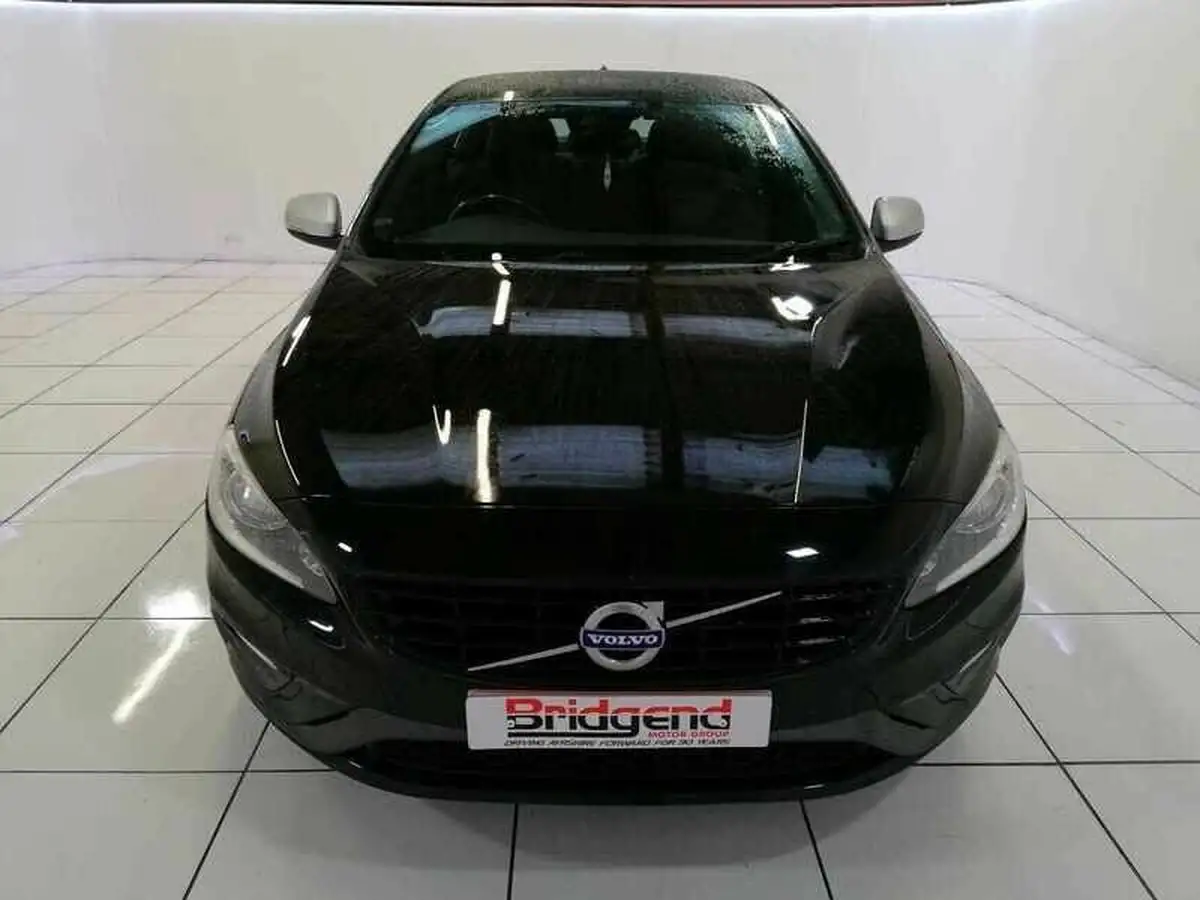 2017-volvo-s60-20td-d4-r-design-geartronic-big-1