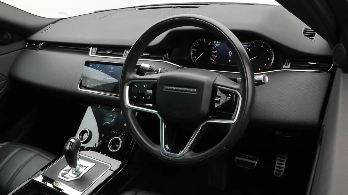 2021-land-rover-range-rover-evoque-15-p300e-r-dynamic-s-big-9
