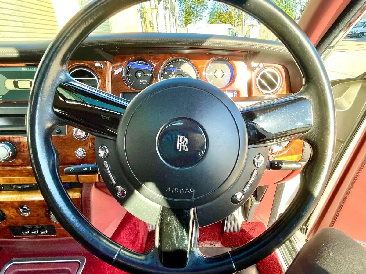 2005-rolls-royce-phantom-67-big-40
