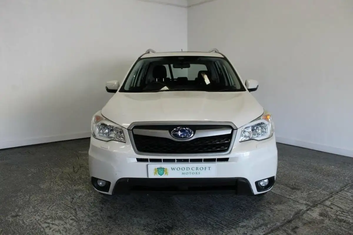 2014-subaru-forester-20-xe-premium-lineartronic-big-8