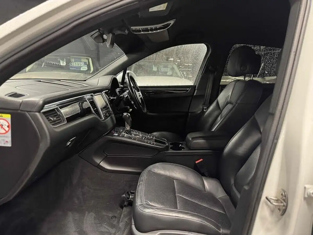 2015-porsche-macan-30-s-big-13