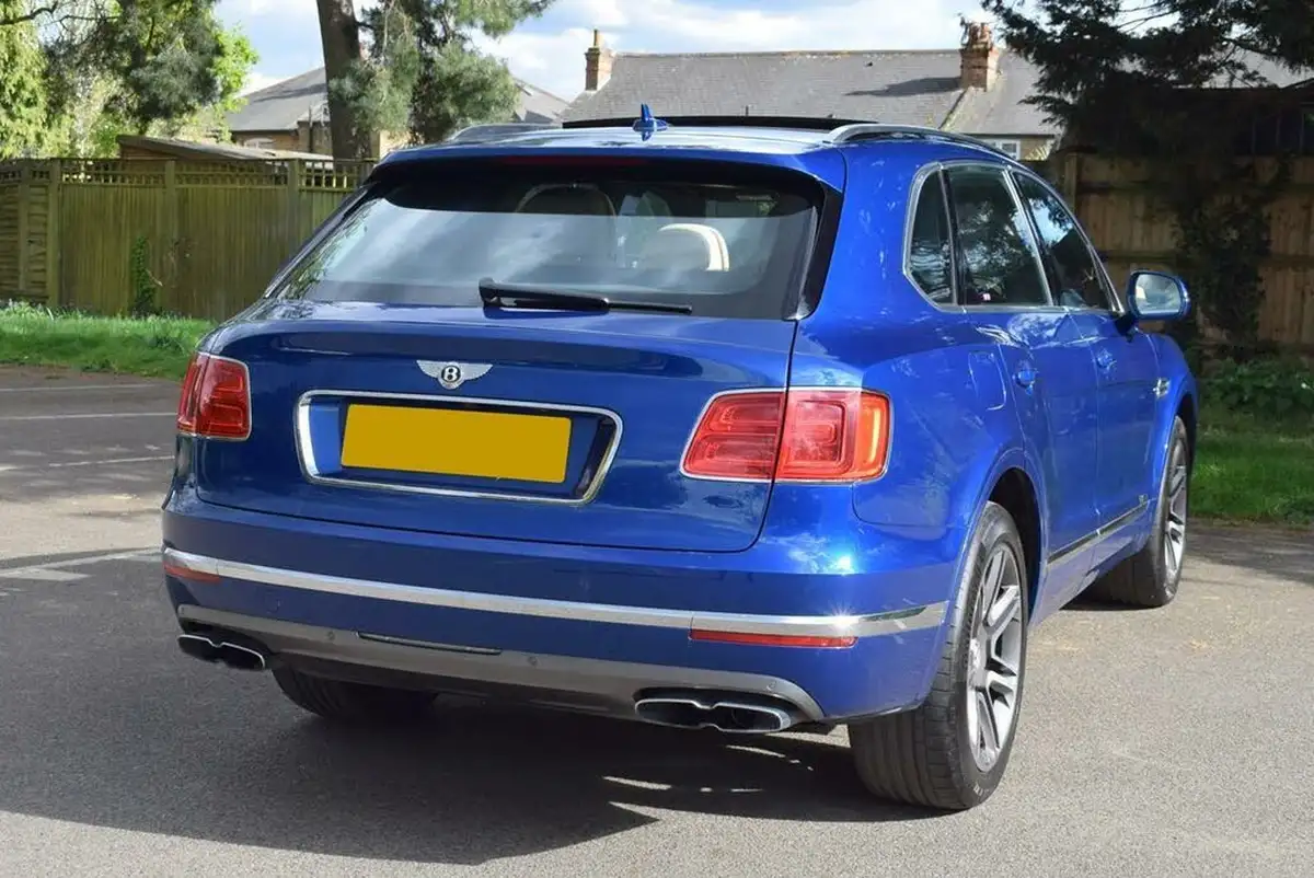 2017-bentley-bentayga-40-diesel-big-46
